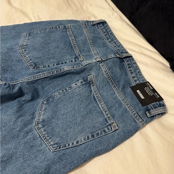 NWT - Weekday Voyage Jeans - 31 - high rise - straight leg - Picture 5 of 6